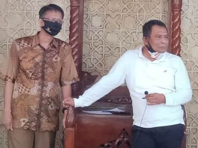 Dispendik Surabaya Digeruduk Wali Murid