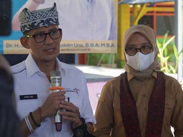 Sandiaga Ingin Batik Banyuwangi Miliki Daya Saing