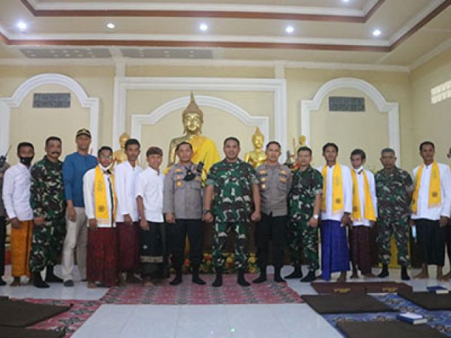 Puncak Perayaan Hari Raya Waisak di Lobar