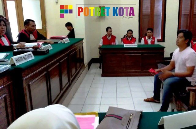 Jaksa Suparlan Tuntut Pengedar Narkoba 1,5 Tahun