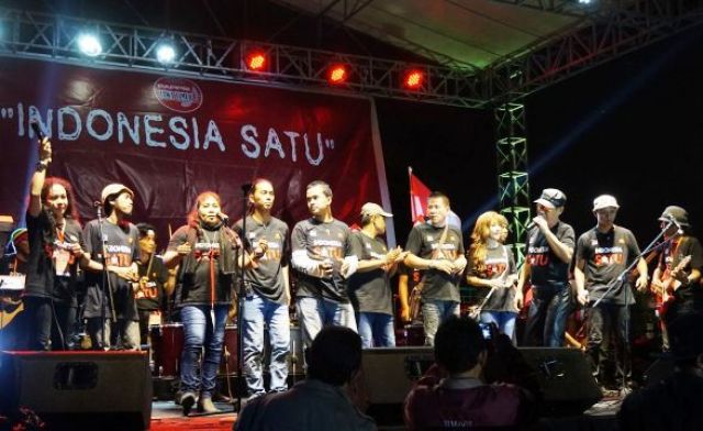 Konser Indonesia Satu Bentuk PAPPRI Surabaya 