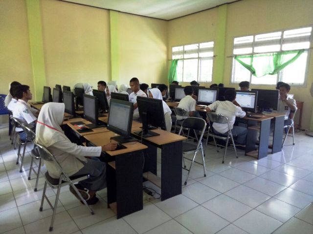 UNBK SMA Hari Pertama Berjalan Lancar