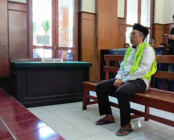 Takmir Masjid Al-Ghuroba Galapkan Uang Infaq